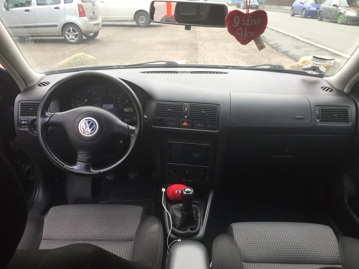 VW Golf IV 2.0 highline 5d billede 8