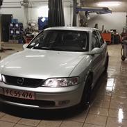 Opel Vectra b Edition 100