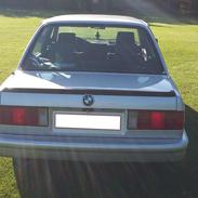 BMW E30 323i (325i) 4 dørs