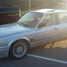 BMW E30 323i (325i) 4 dørs