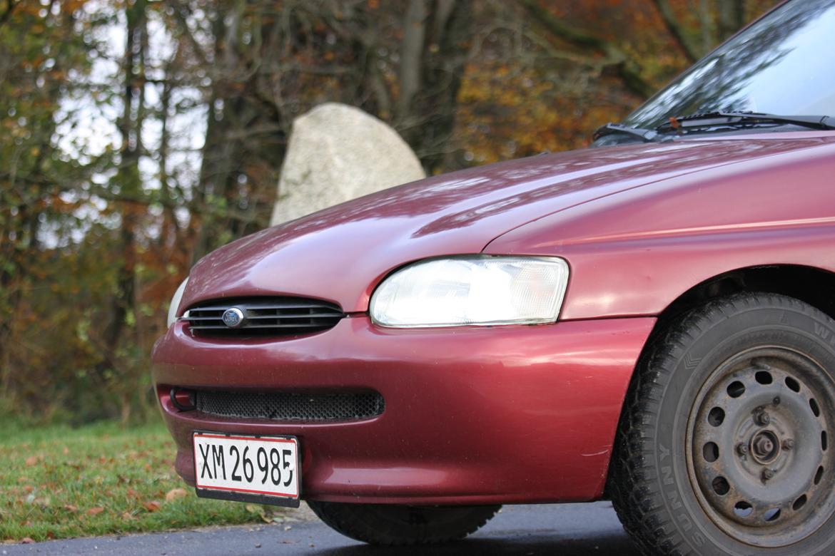 Ford Escort 1.8 16v CLX 4d billede 3