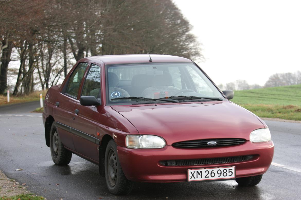 Ford Escort 1.8 16v CLX 4d billede 6