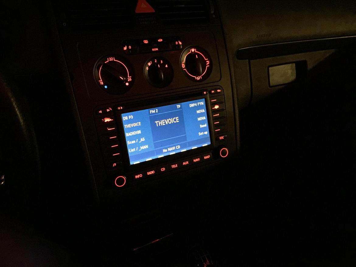 VW Touran 1,9 TDI Trendline 6 Gear Solgt billede 16