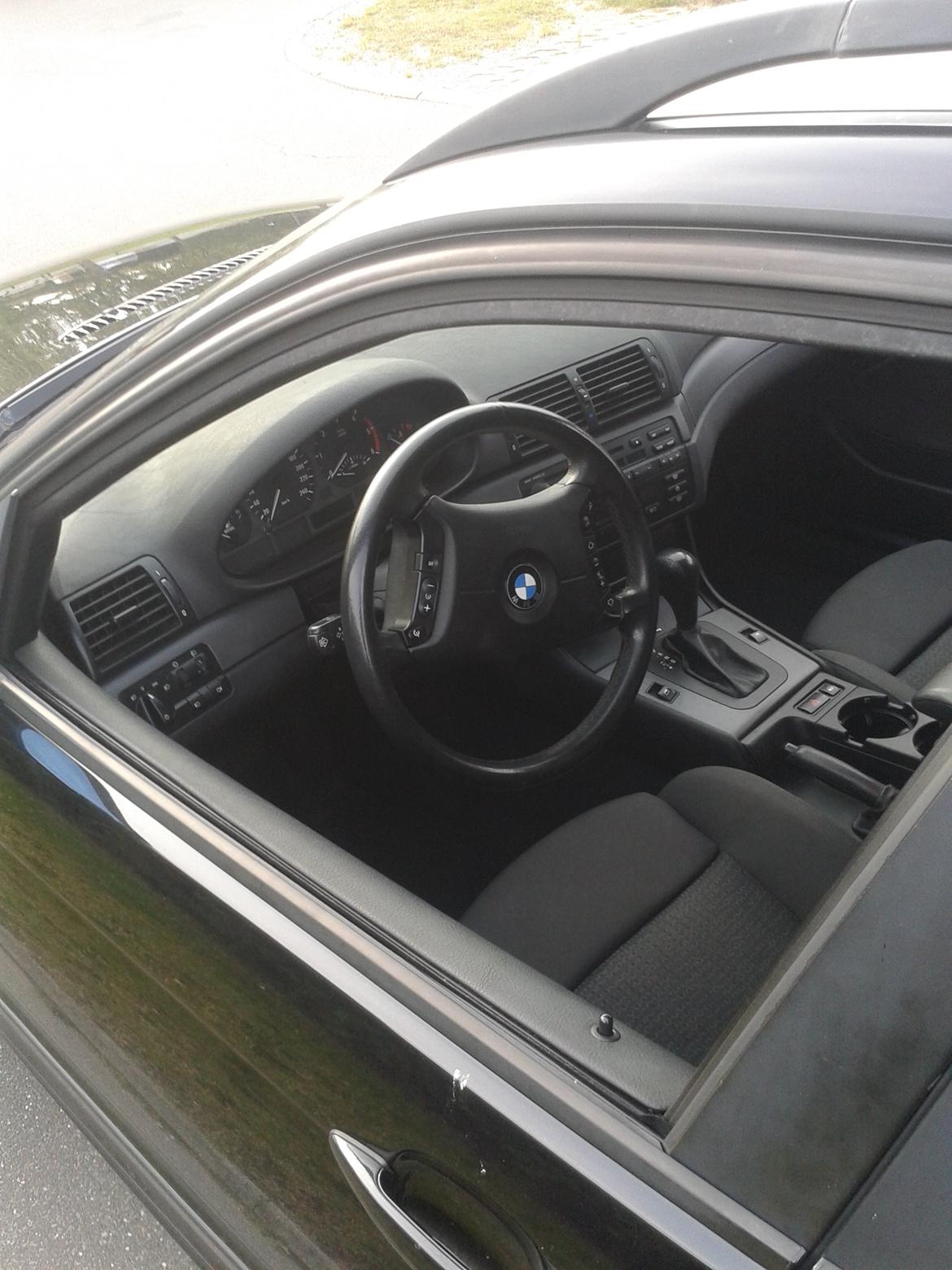 BMW 320D billede 3