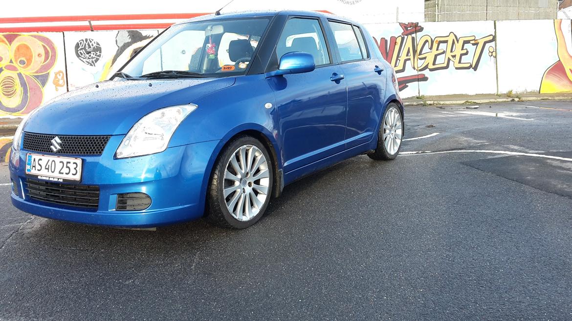 Suzuki Swift  billede 1