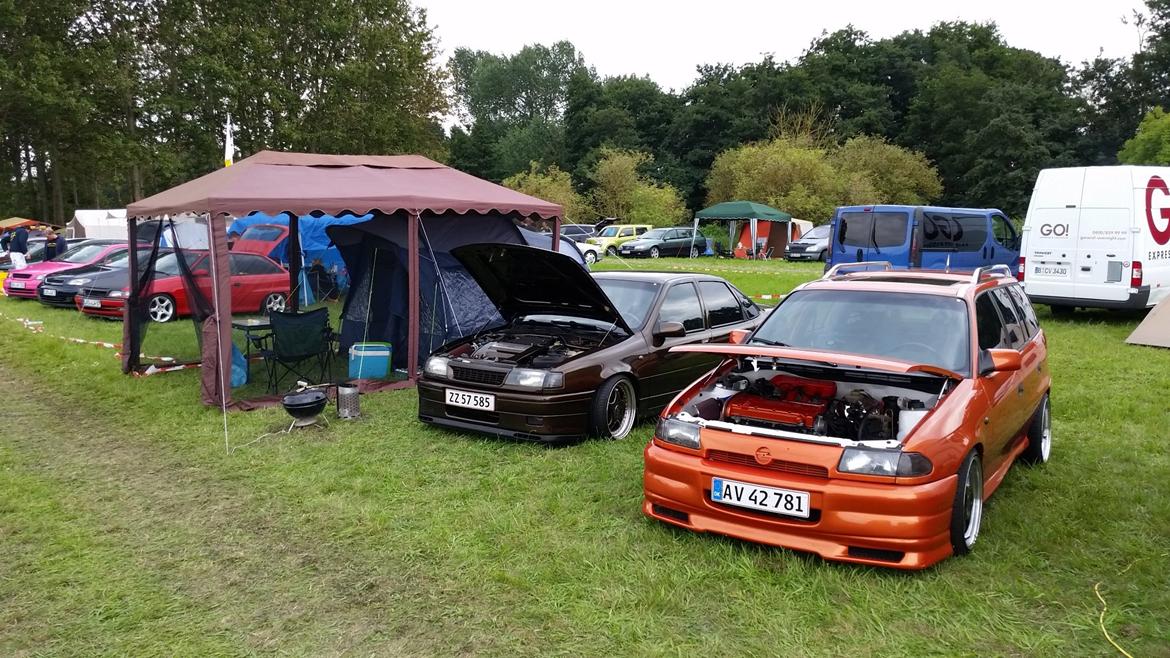 Opel Astra Irmscher Caravan - Opeltræf i Boltenhagen, sammen med Jeppe :) billede 3