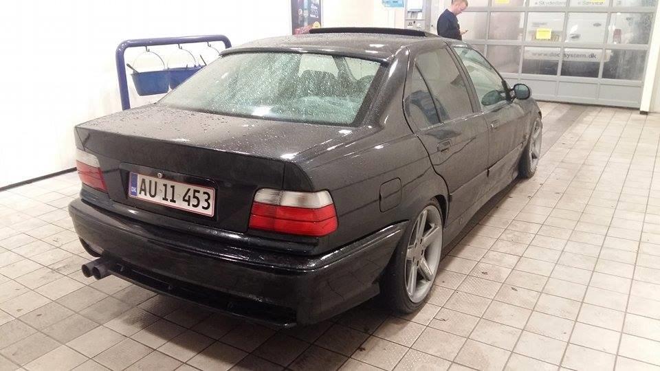 BMW e36 323i - totalskadet  billede 6