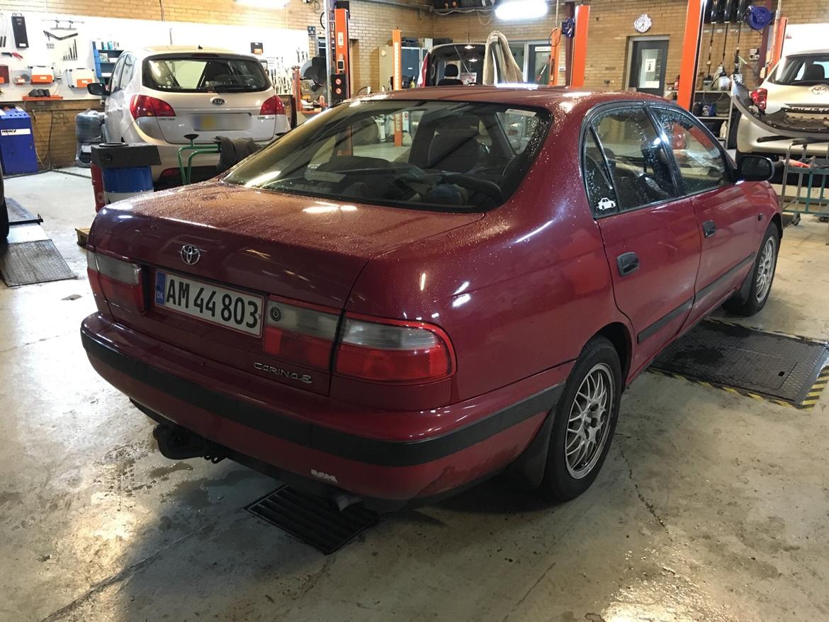 Toyota Carina E billede 3