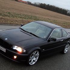 BMW E46 323Ci Coupe