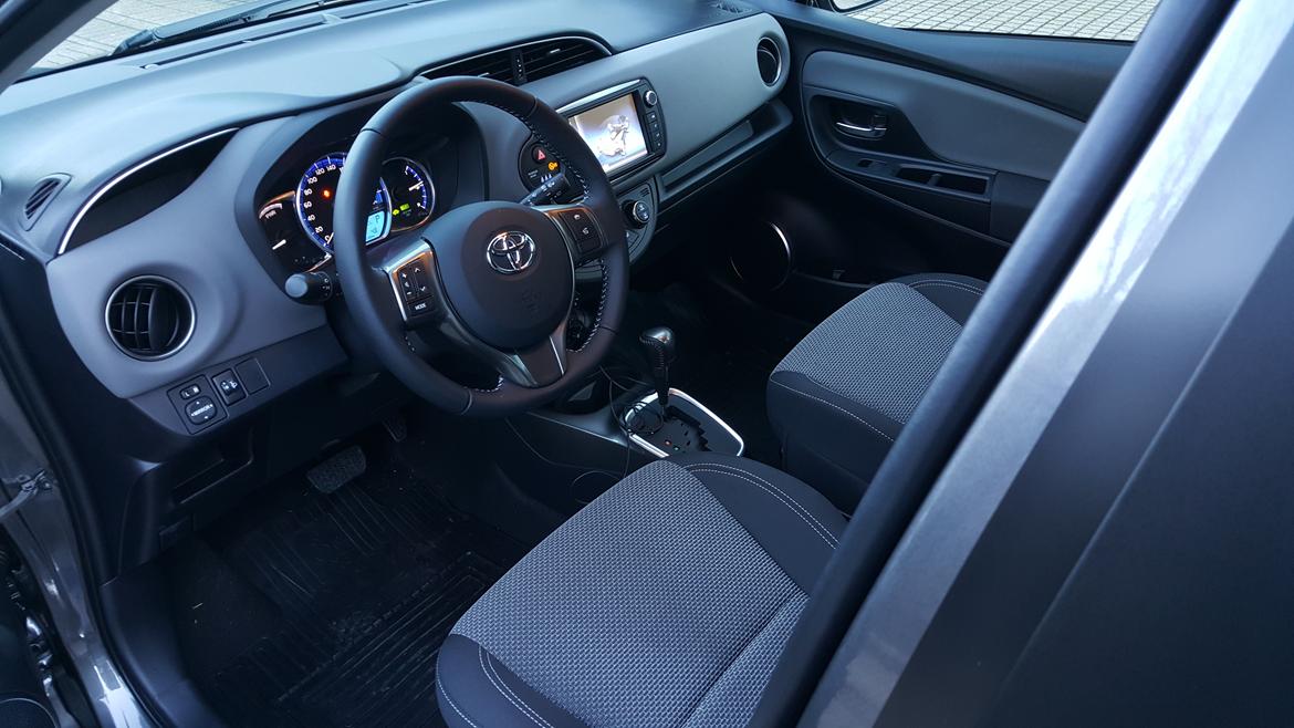 Toyota Yaris Hybrid billede 12