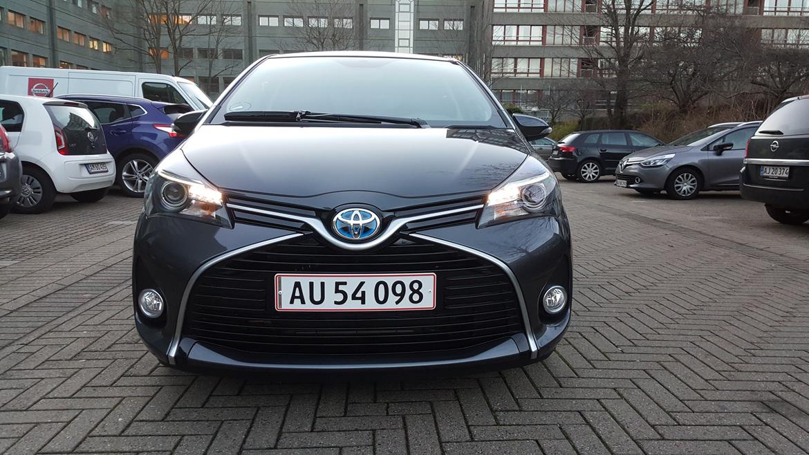 Toyota Yaris Hybrid billede 3