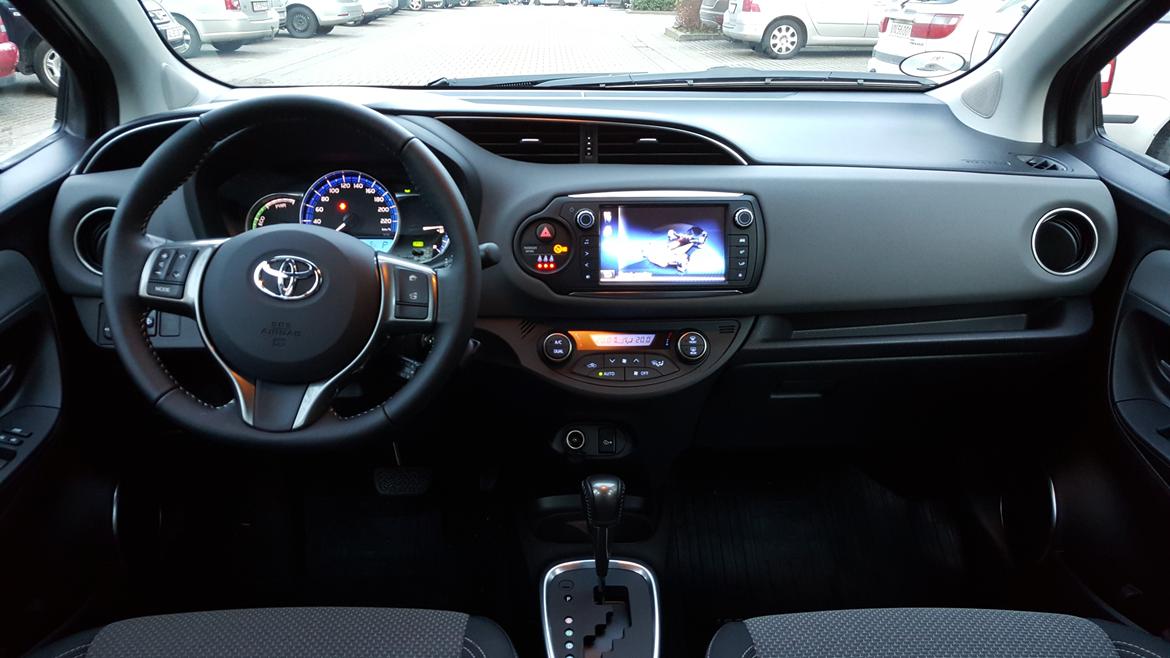 Toyota Yaris Hybrid billede 13