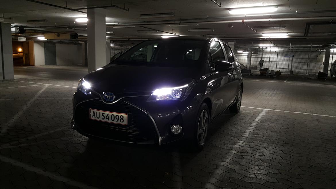Toyota Yaris Hybrid billede 1