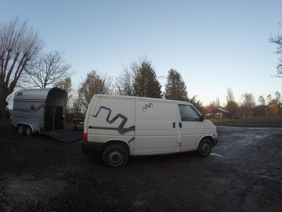 VW Transporter T4 2.4D billede 3