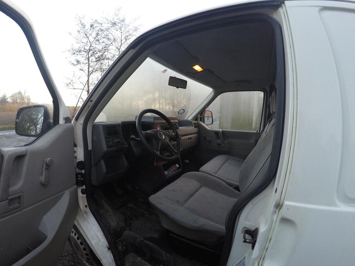 VW Transporter T4 2.4D billede 7