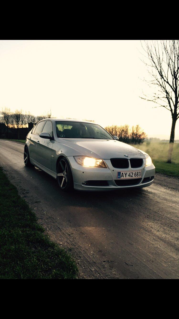 BMW e90 320 d billede 7