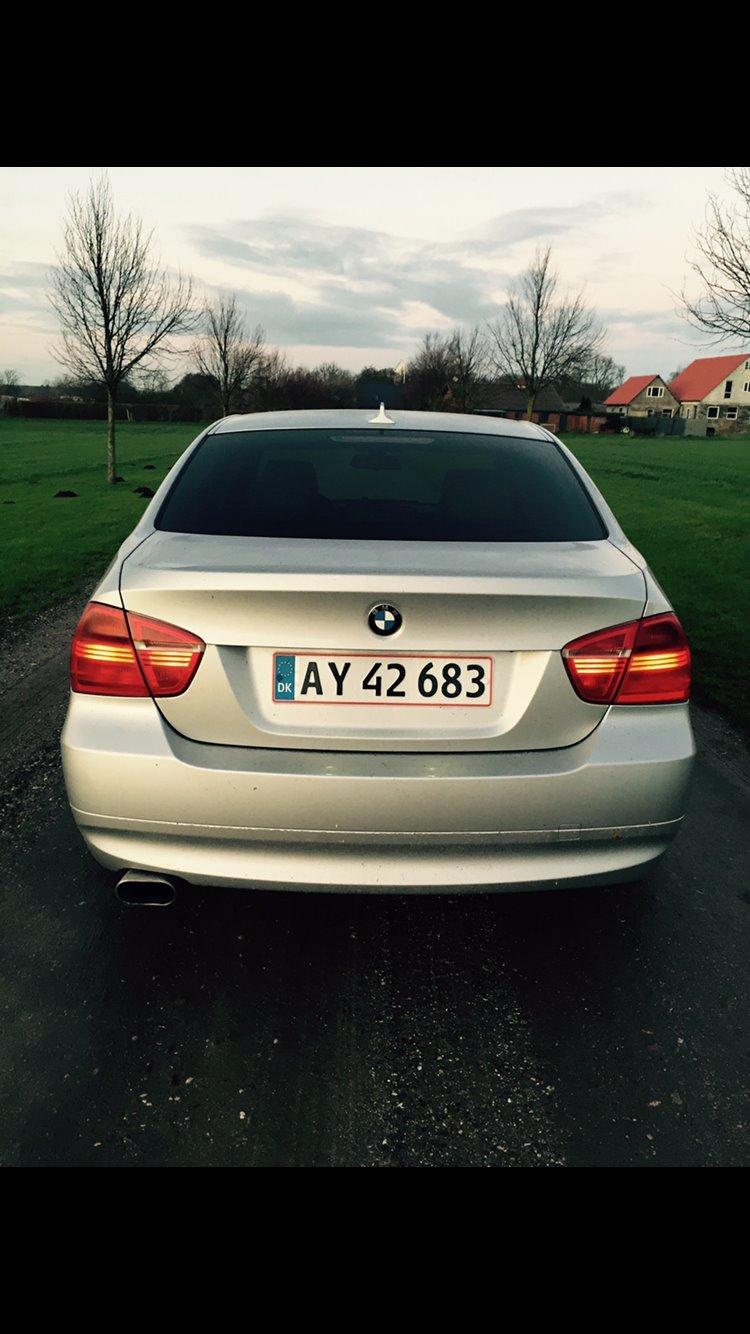 BMW e90 320 d billede 10