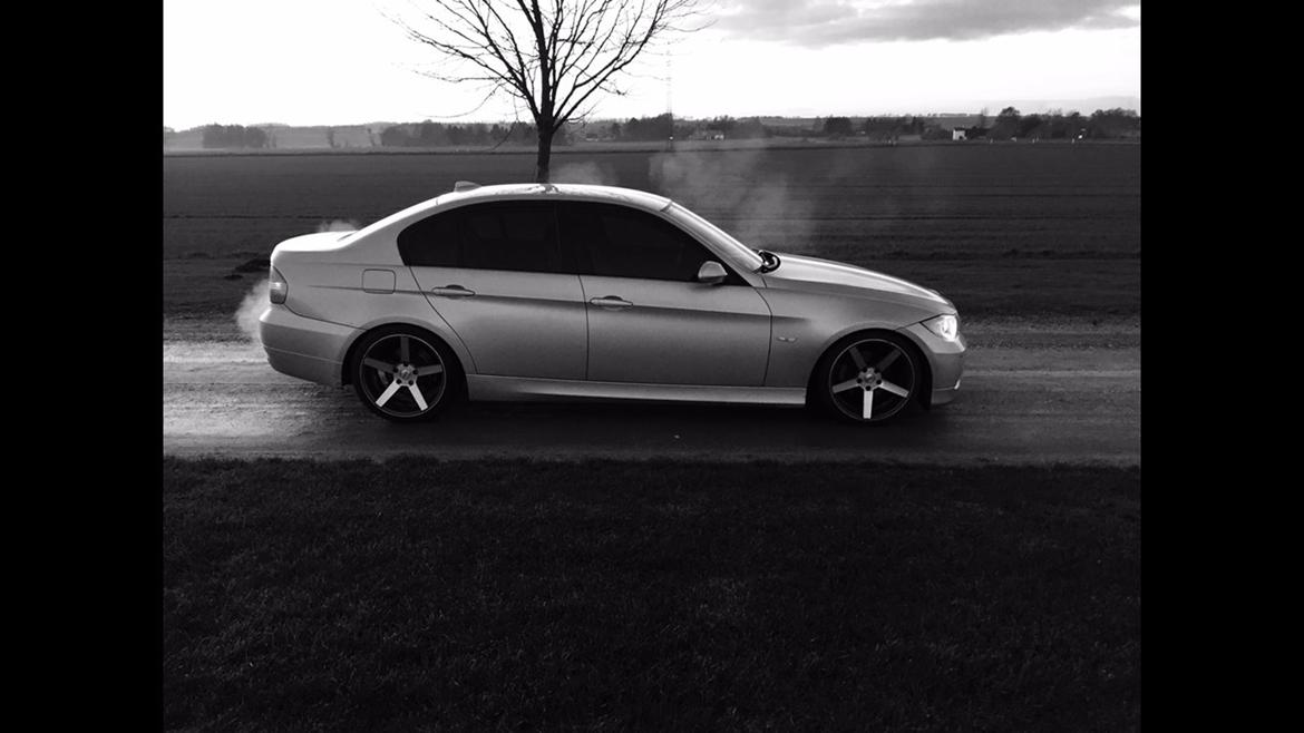 BMW e90 320 d billede 6