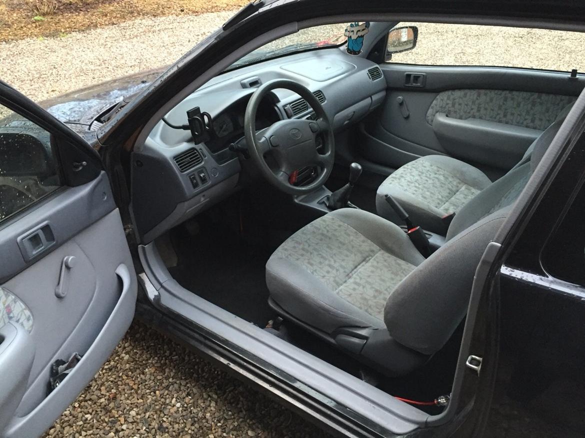 Toyota Starlet 1.3 Benzin billede 6