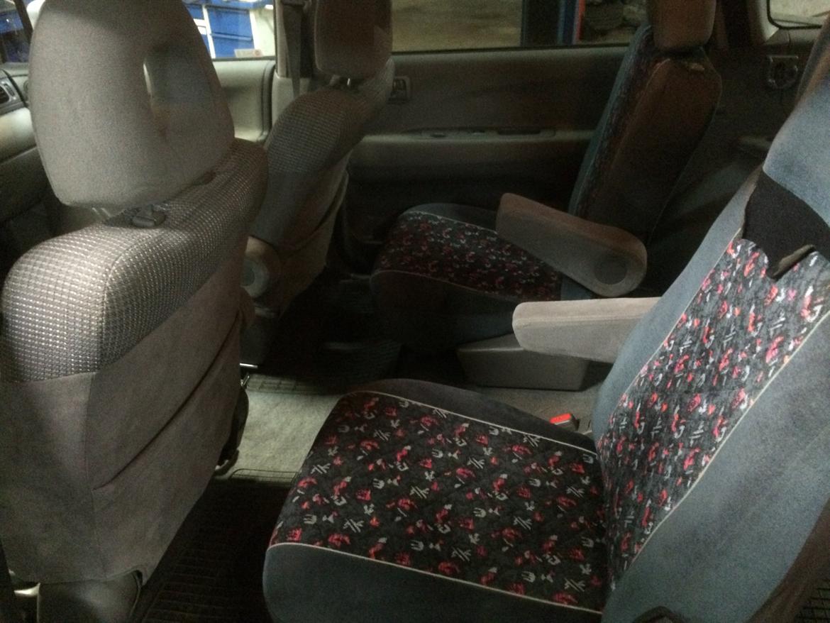 Mitsubishi Space Wagon 2,4 GDI Aut. billede 12