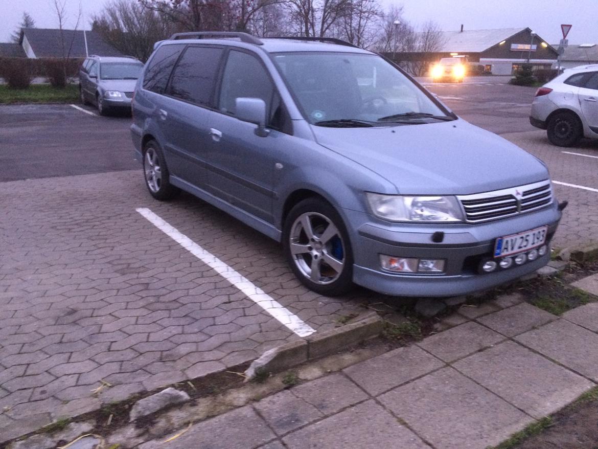 Mitsubishi Space Wagon 2,4 GDI Aut. billede 3