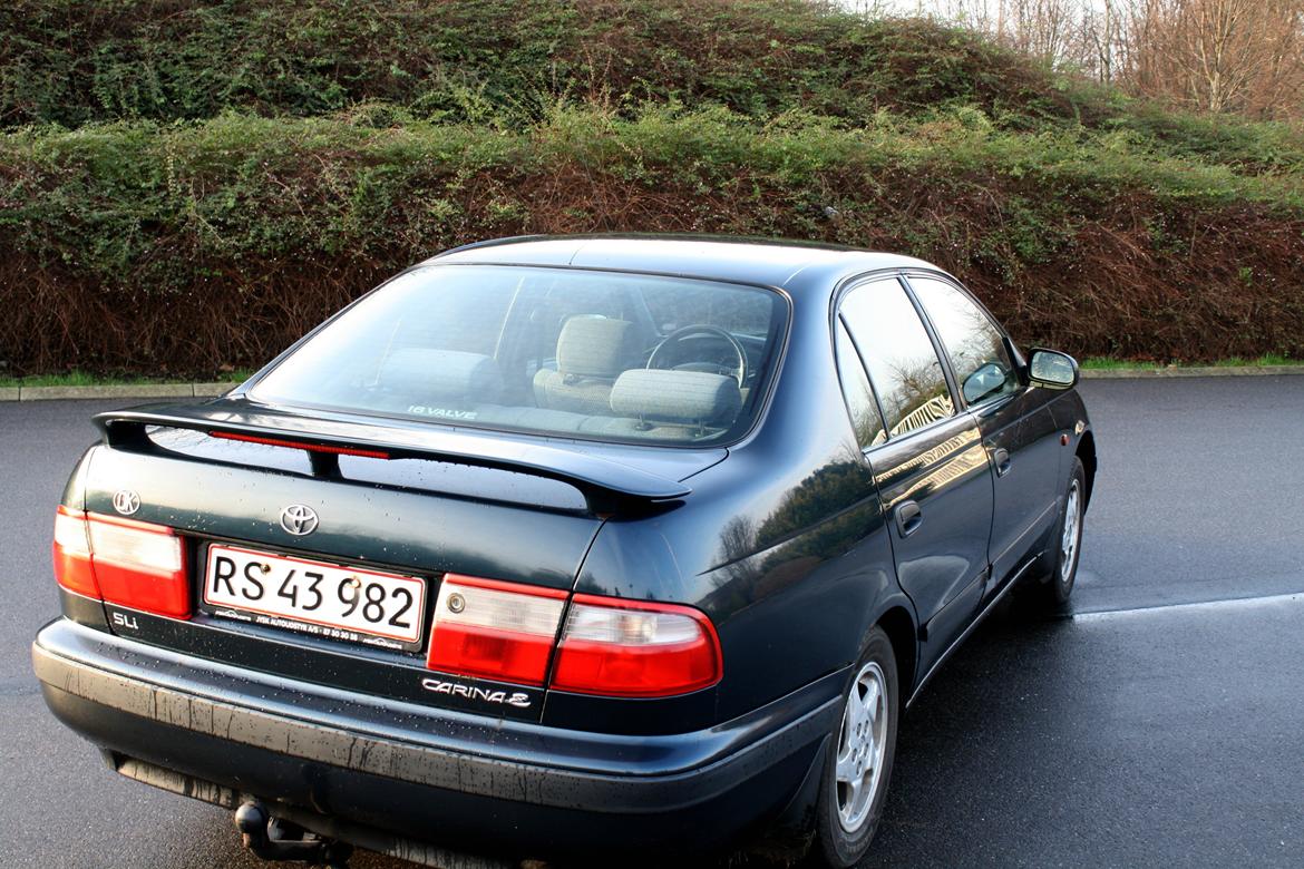 Toyota Carina billede 5