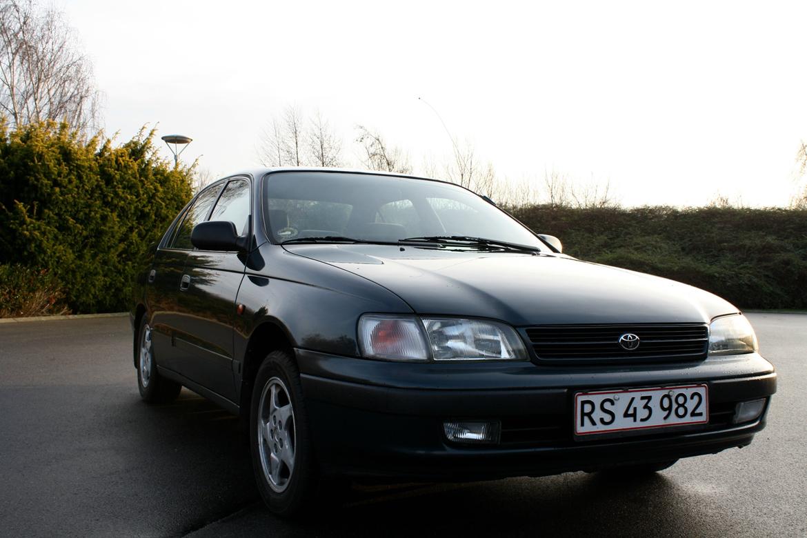 Toyota Carina billede 8