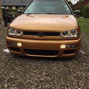 VW Golf 1,8