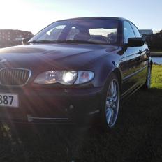 BMW 330i / Solgt
