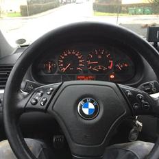 BMW E46 320i