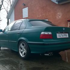 BMW E36 Sedan
