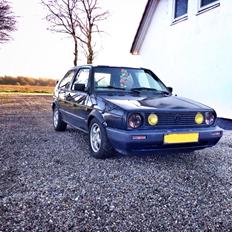 VW Golf 2 1,6 TD (SOLGT)