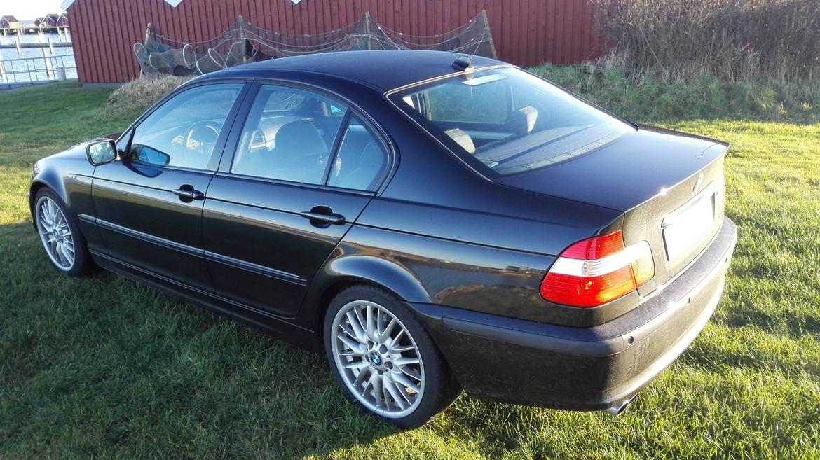 BMW 330i / Solgt billede 5