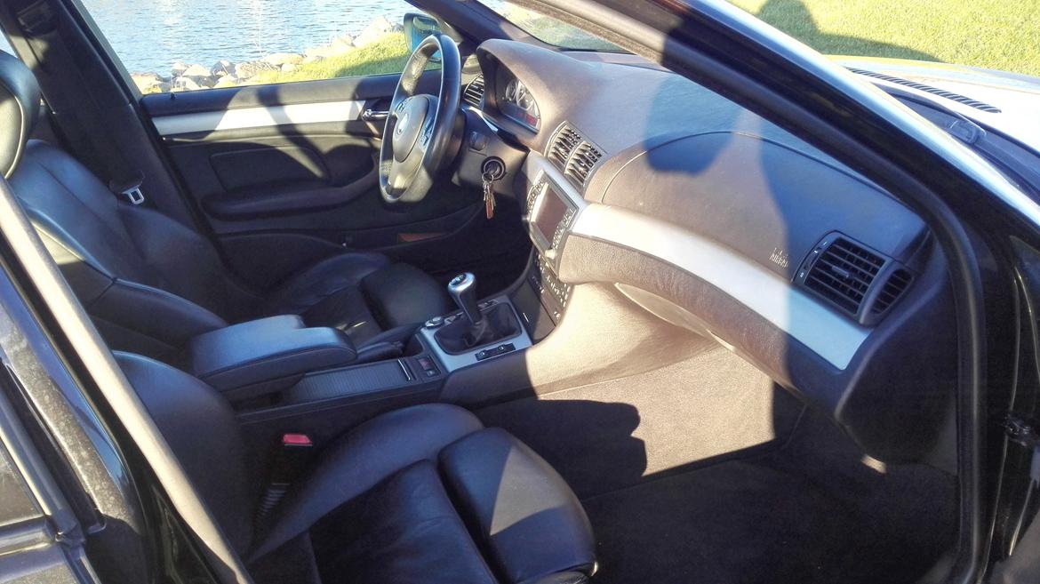 BMW 330i / Solgt billede 7