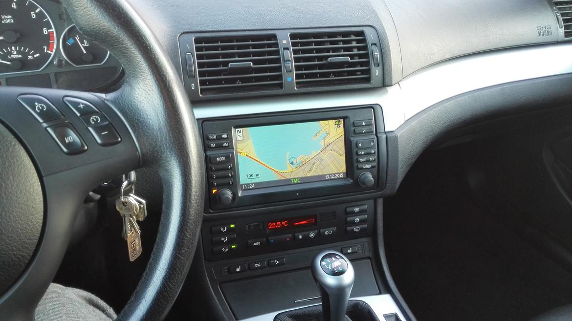 BMW 330i / Solgt billede 8