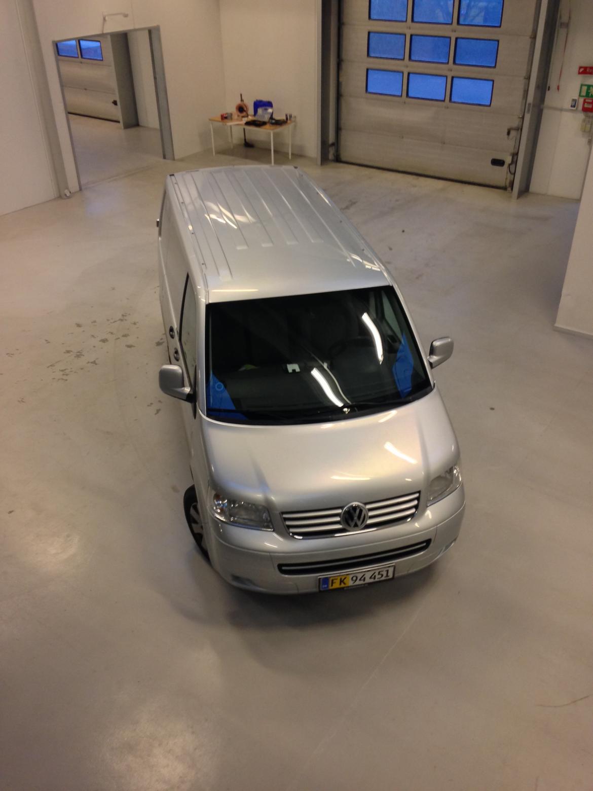 VW Transporter 2.5 TDI Kort Solgt billede 11