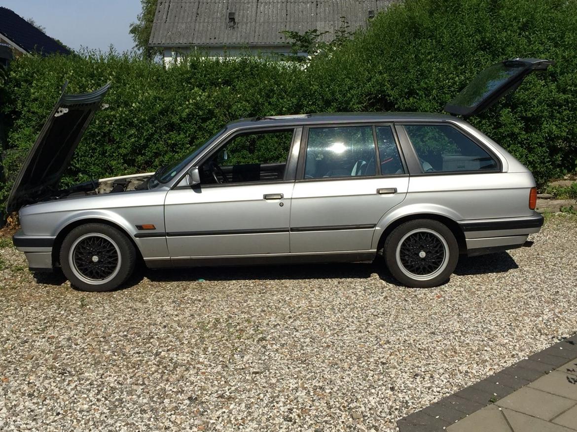 BMW E30 318i touring billede 2