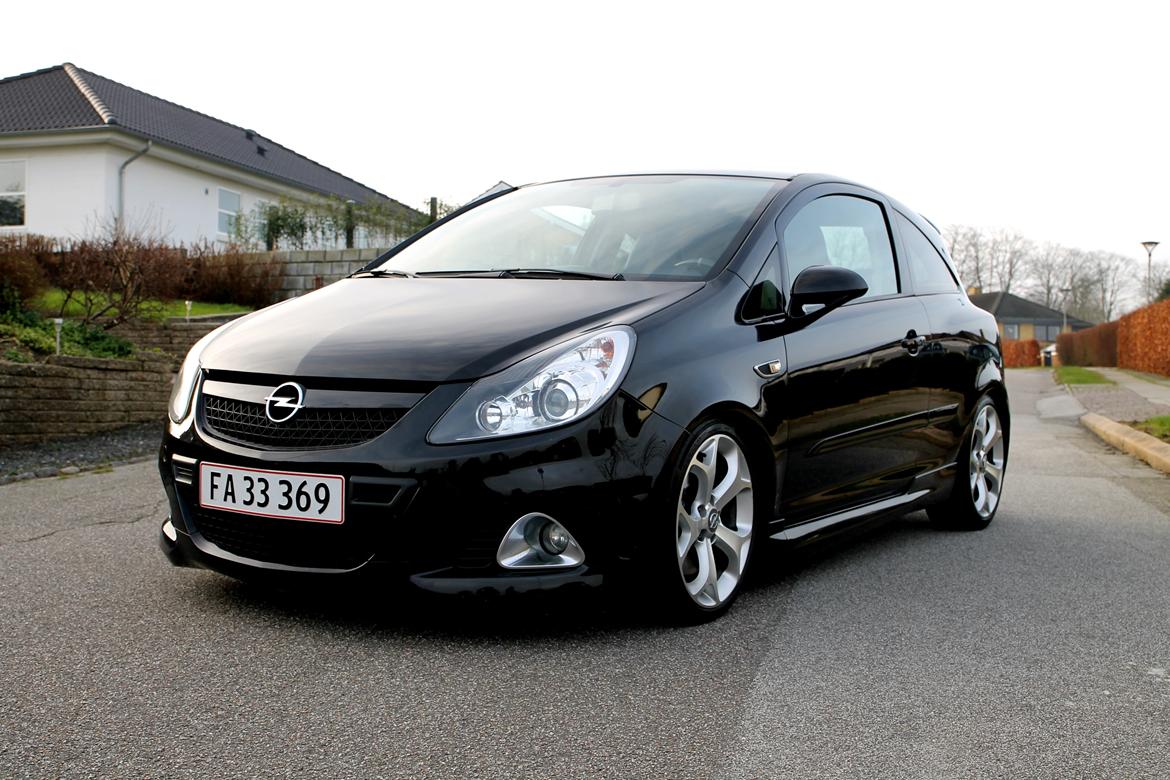 Opel Corsa D OPC - Den Sorte Enke billede 4