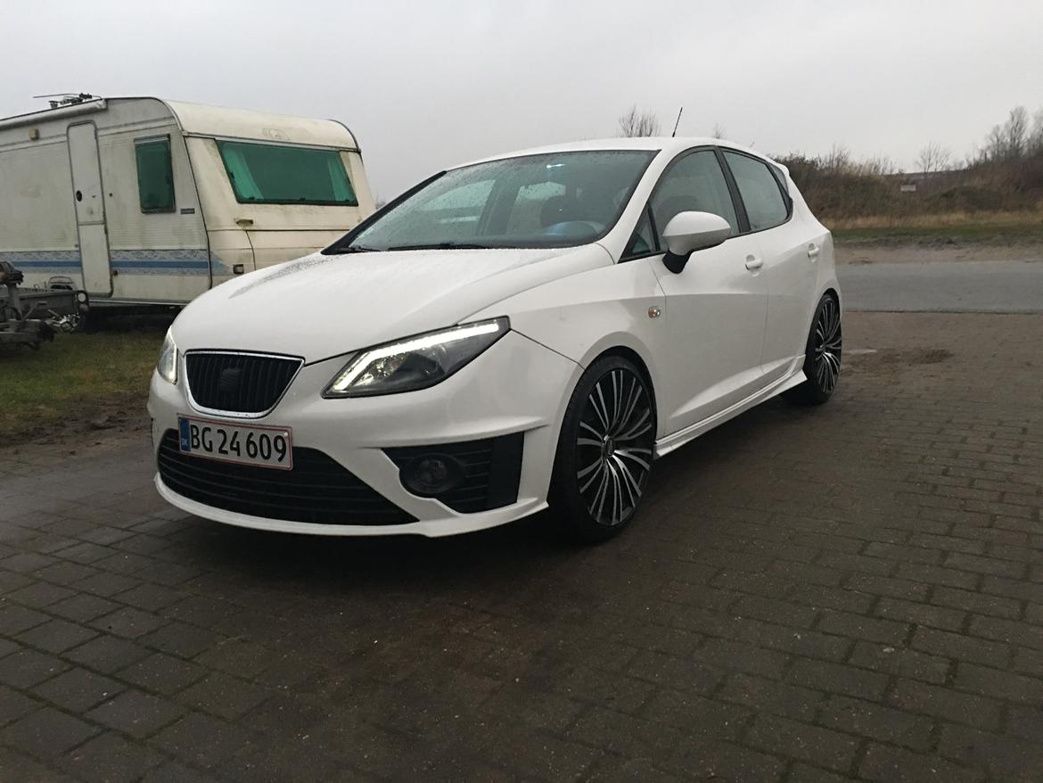 Seat Ibiza 6J Aerokit billede 4