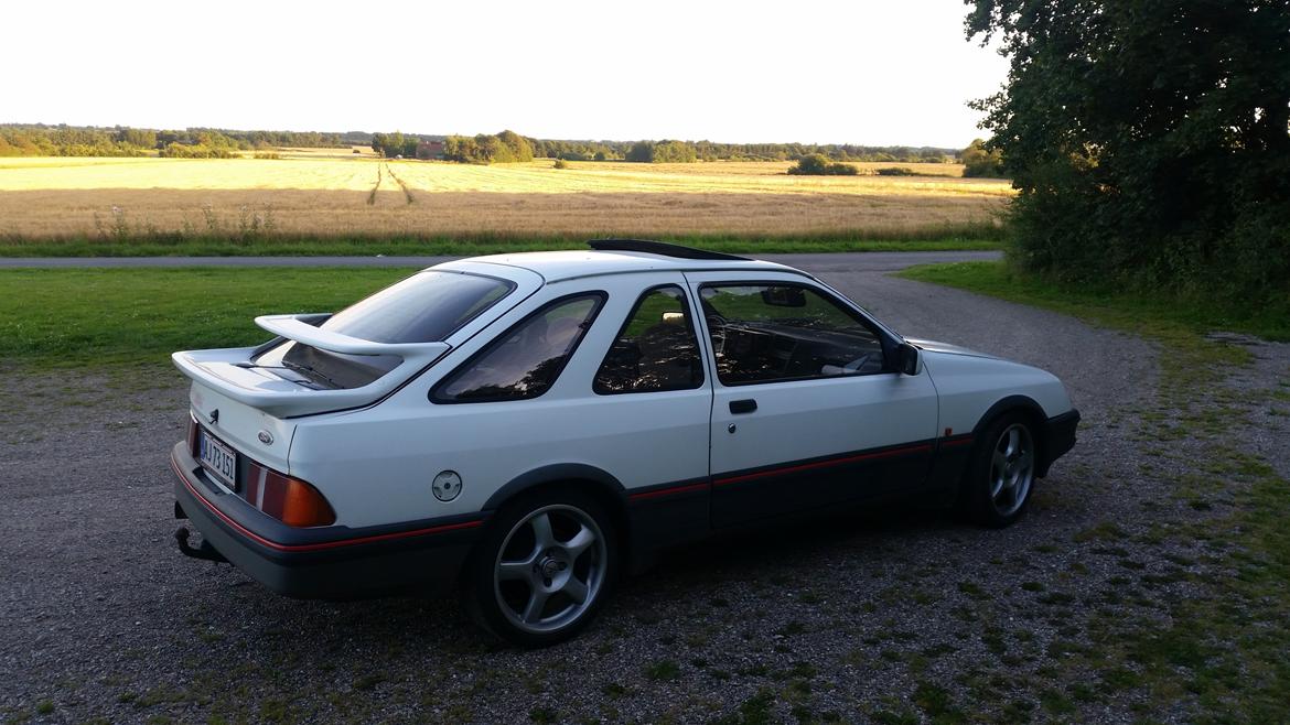 Ford Sierra Xr4i - Udseendet deler virkelig vandene. Enten kan man li det, eller også hader man det billede 2