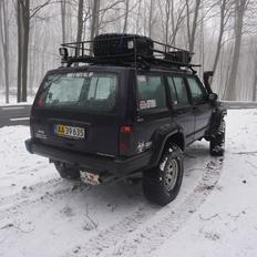 Jeep Cherokee XJ (Æh'jeeu)