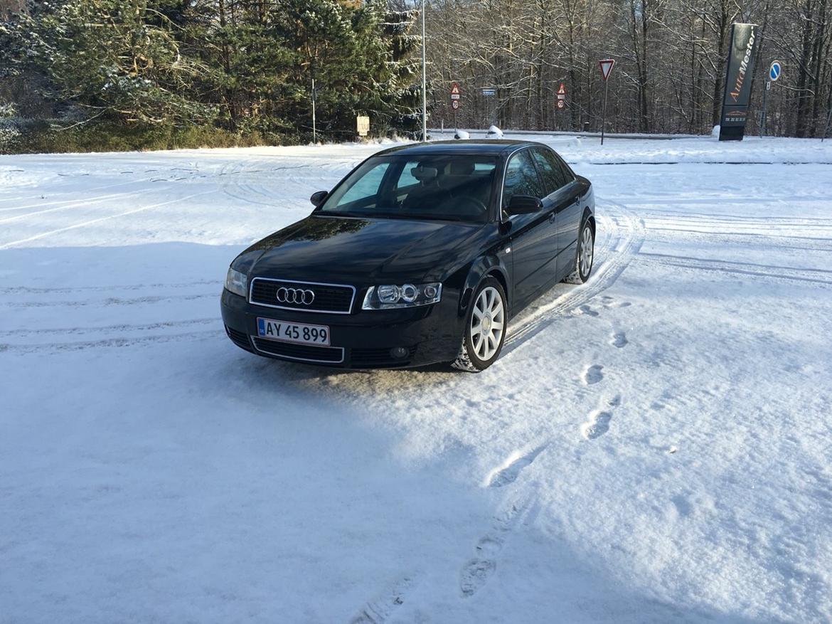 Audi A4 b6 1.8t Limosine billede 1