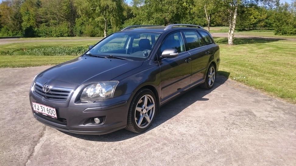 Toyota Avensis 2.0 D-4D billede 3