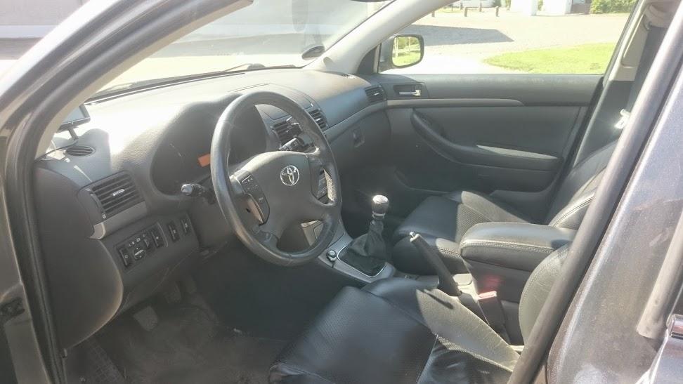 Toyota Avensis 2.0 D-4D billede 9