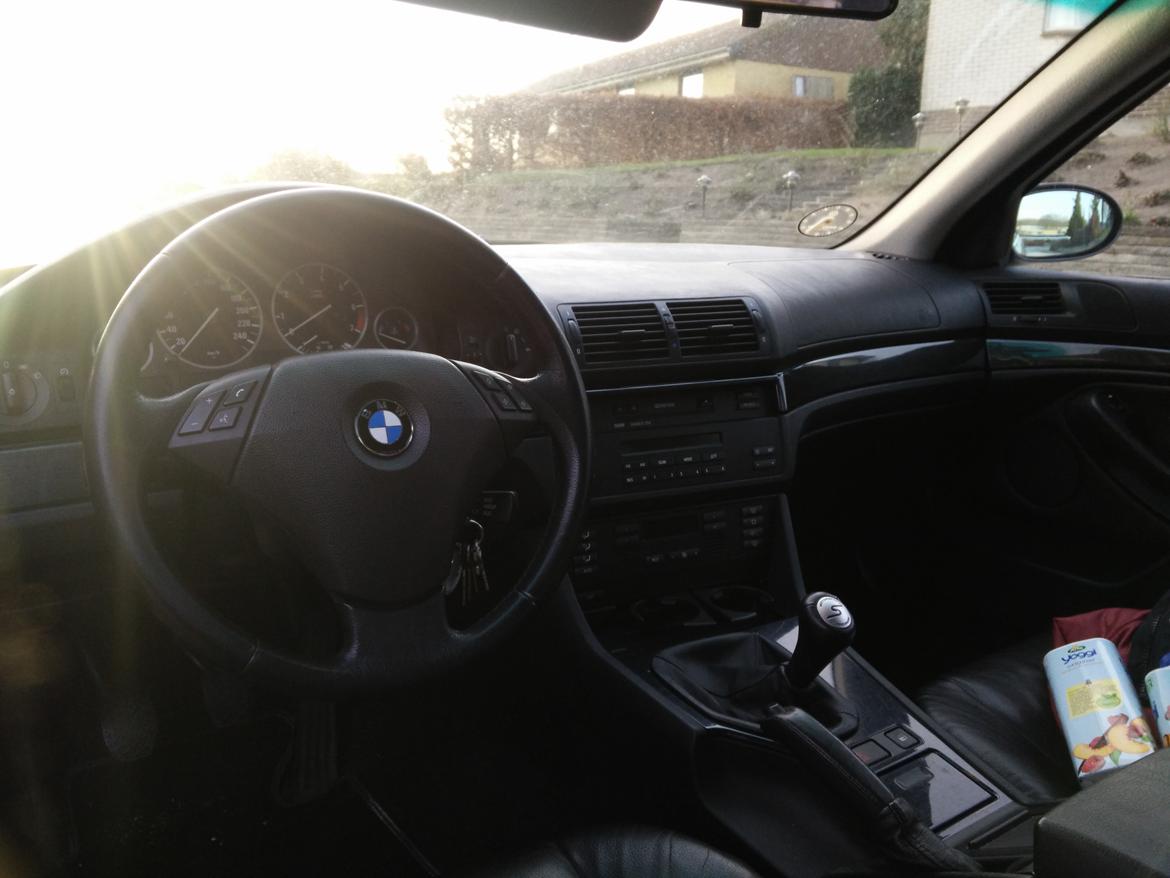 BMW e39 523i  billede 8