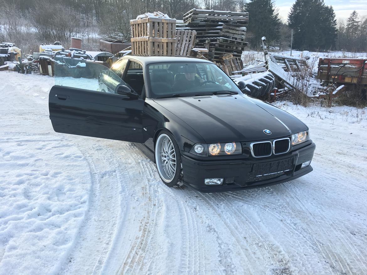 BMW E36 318is Coupé billede 14