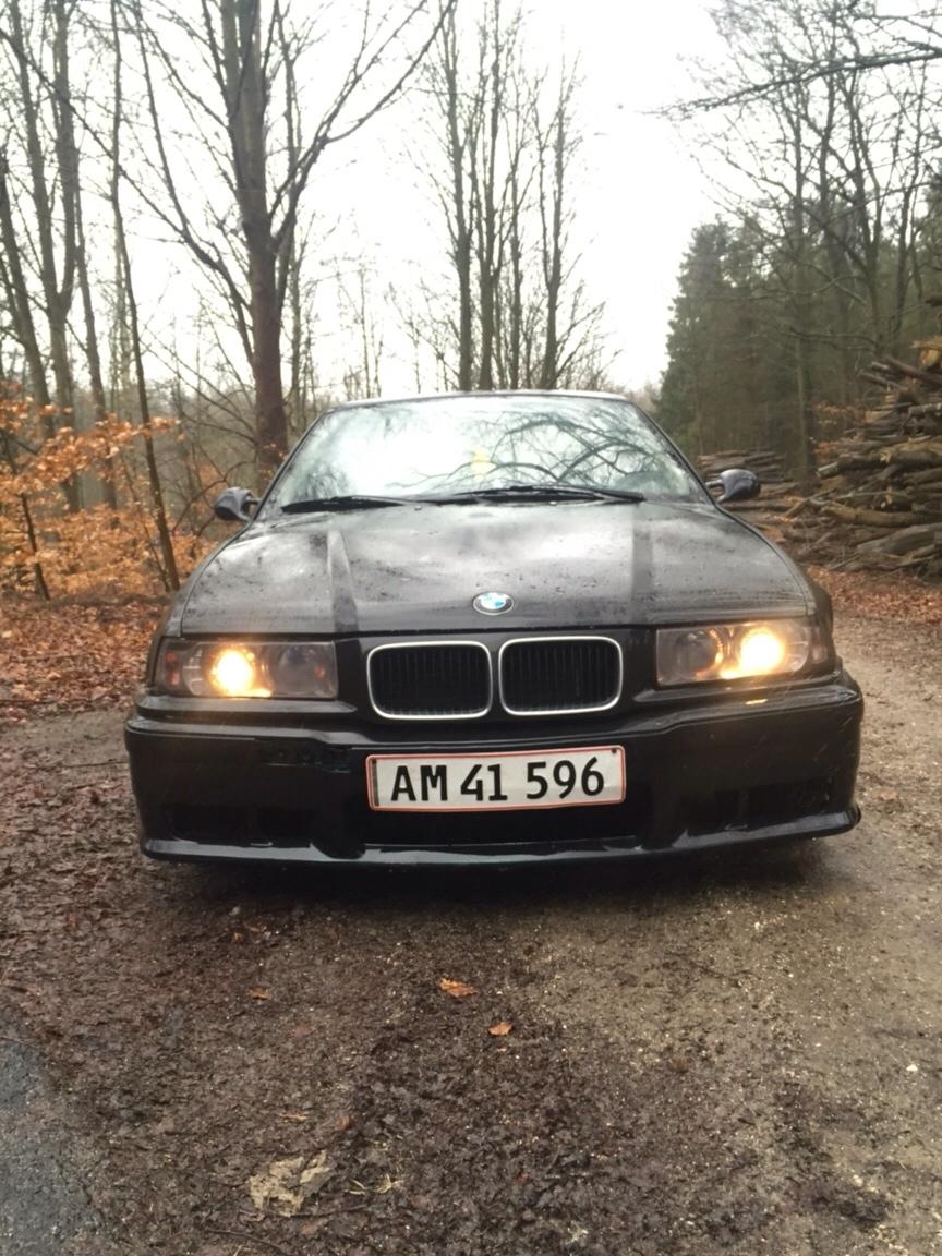 BMW 325i billede 1