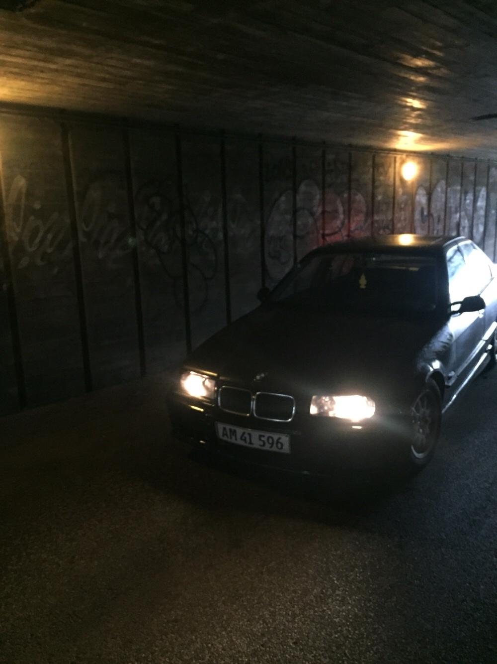 BMW 325i billede 8