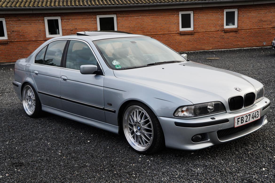 BMW E39 520i billede 1