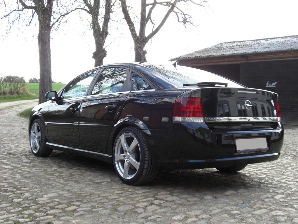 Opel Vectra C 2,8 V6 Turbo Elegance II billede 1